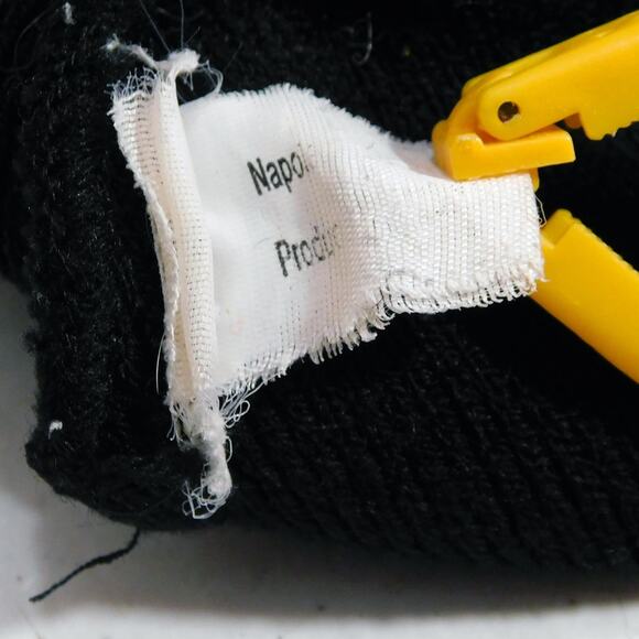 Vintage Y2K Napoleon Dynamite Flippin Sweet Beanie Black Embroidered OSFA - Picture 4 of 4